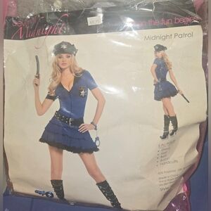 Woman's cop costume